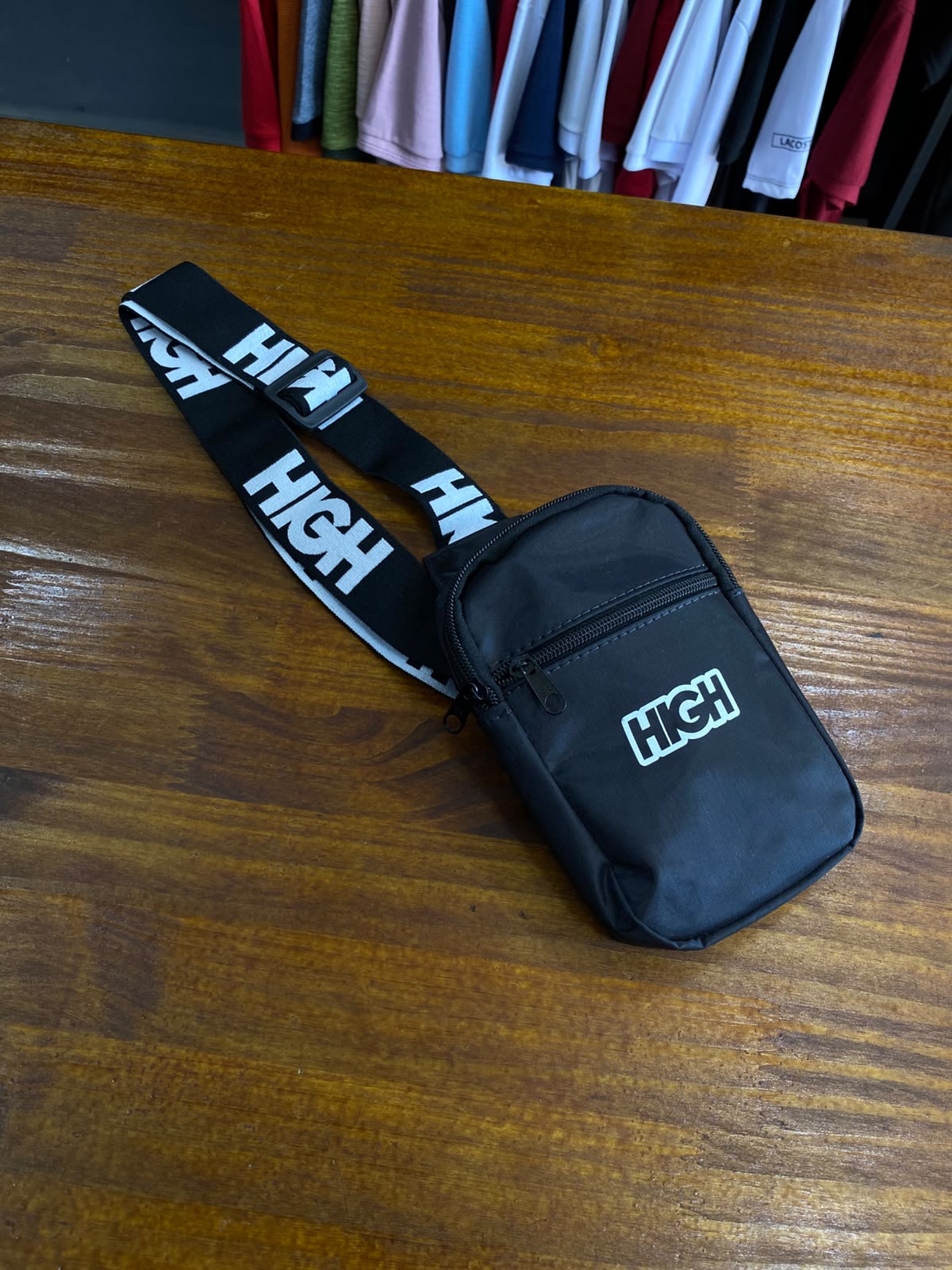 BOLSA DE OMBRO HIGH