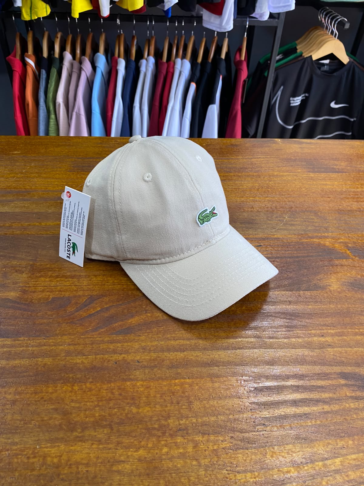 BONÉ LINHA PREMIUM - LACOSTE OFFWHITE